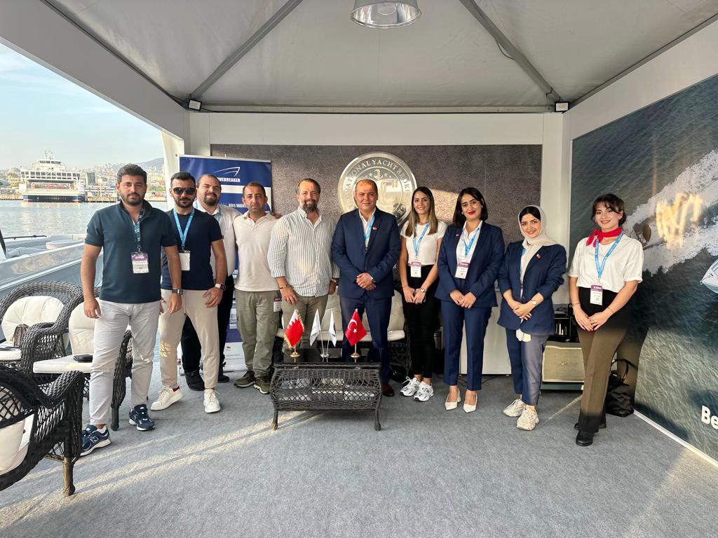 A group photo of several people at Aldhaen Marine